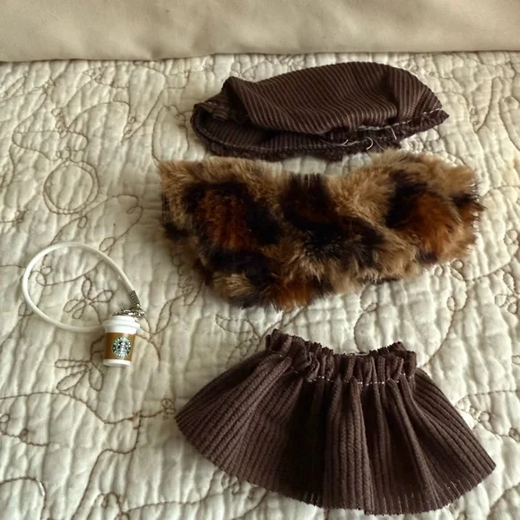 Labubu Leopard Print Sweater, Skirt w/ Hat Outfit + “Starbucks” Cup - Picture 8 of 8